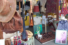 AlamedaPointAntiquesFaire M-065