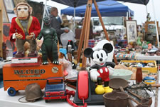 AlamedaPointAntiquesFaire S-065