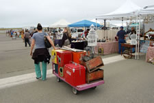 AlamedaPointAntiquesFaire W-014