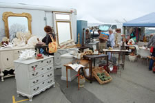 AlamedaPointAntiquesFaire M-008
