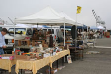 AlamedaPointAntiquesFaire S-040