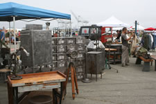 AlamedaPointAntiquesFaire S-093