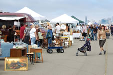 AlamedaPointAntiquesFaire W-056